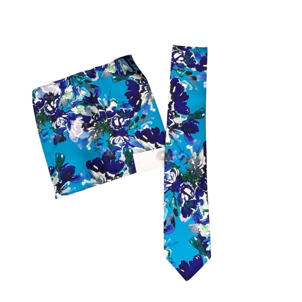 Brand New with Tags Ellie Wilde Mon Cheri Blue Floral Necktie and‎ Pocket Square